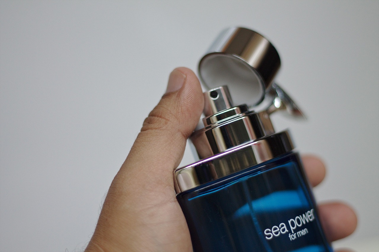 メンズの体臭ケアに最適な香水の使い方とは？