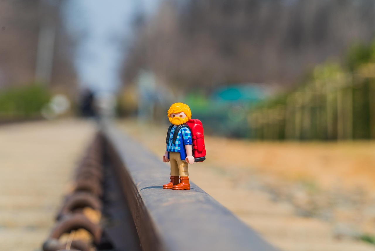 メンズ旅行に最適な体臭ケアとキャリーの匂い対策は？